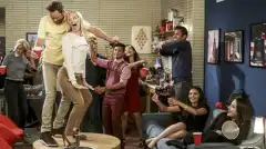 Две девицы на мели 6 сезон 4 серия