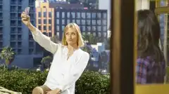 Две девицы на мели 5 сезон 13 серия